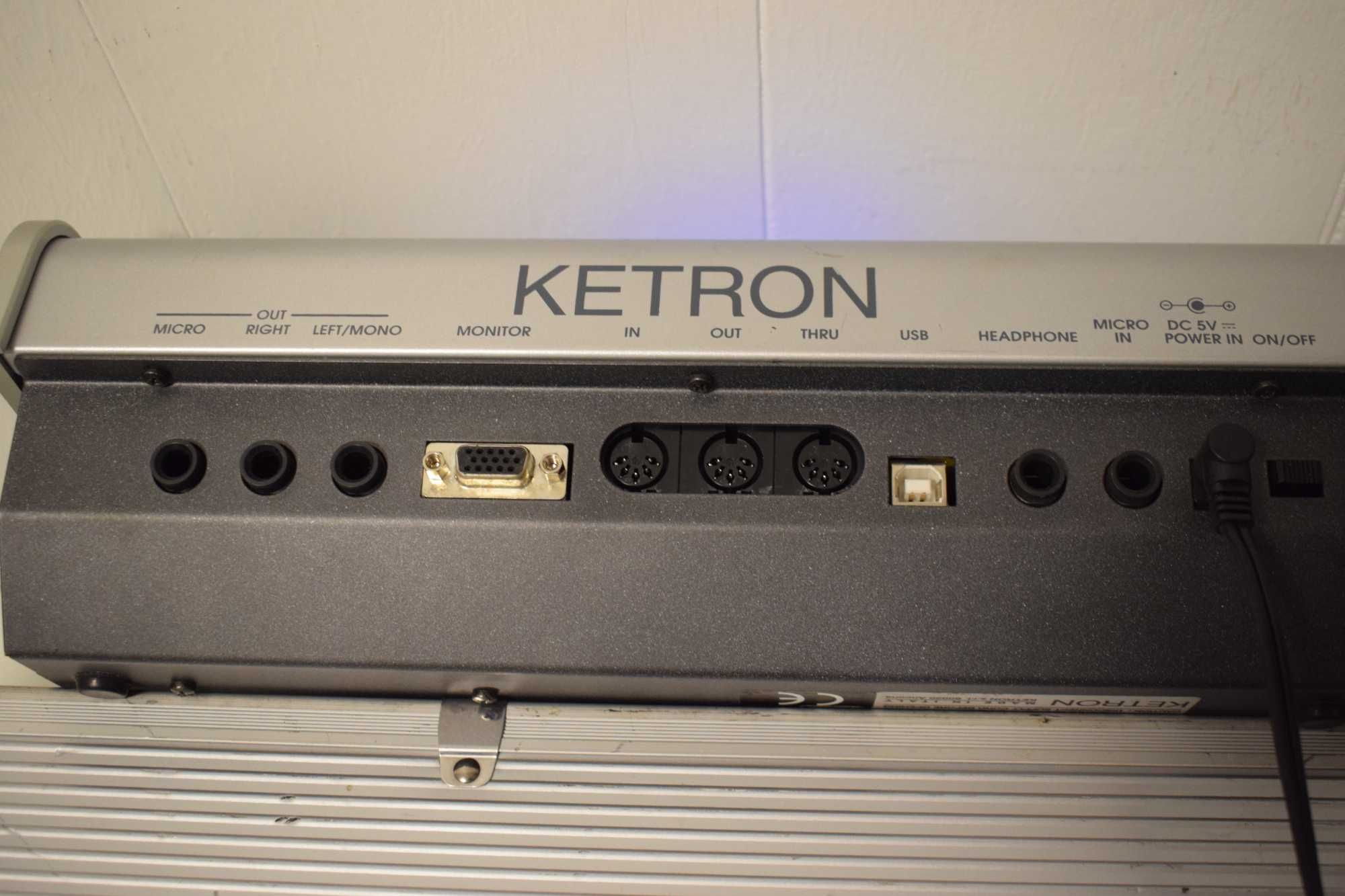 Ketron Midjay arrangeur et lecteur de fichiers midi et MP3