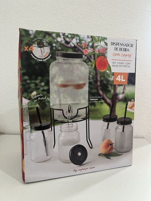 Despensador de bebidas com 4 copos