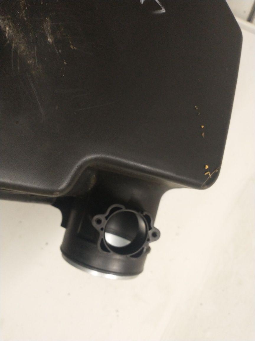 Obudowa filtra powietrza BMW E60 E61 530i M54 puszka