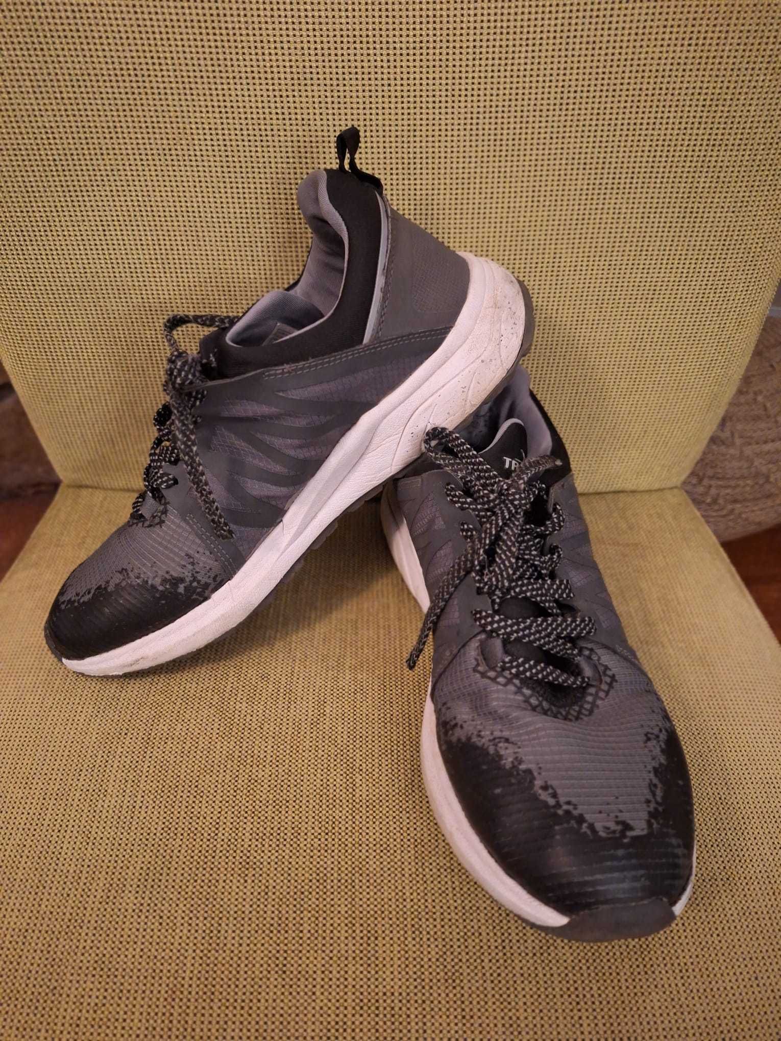 Męskie buty sportowe Trespass Ruairi, rozm. 41, lekkie oddychające