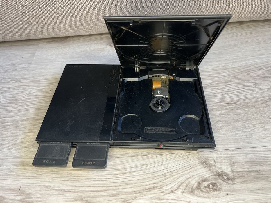Игровая приставка,консоль Sony playStation 2 scph-75008