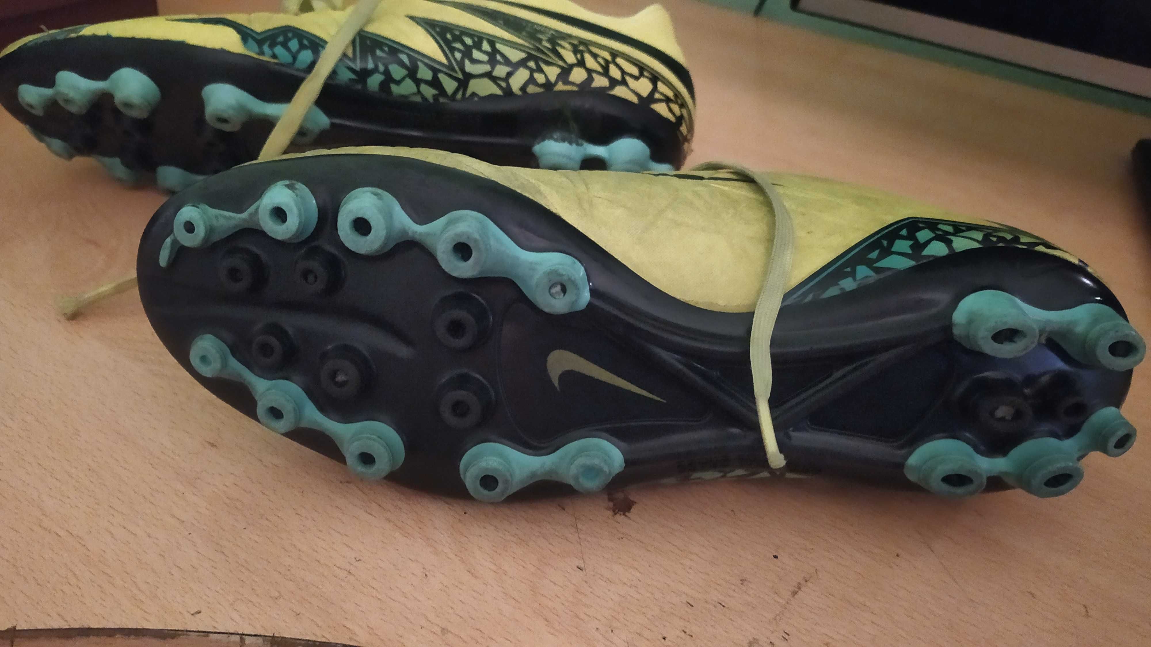 Chuteiras de futebol Nike Hypervenom Phade II