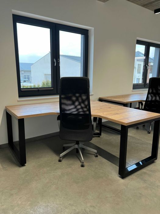 Biurko narożne w bardzo dobrym stanie