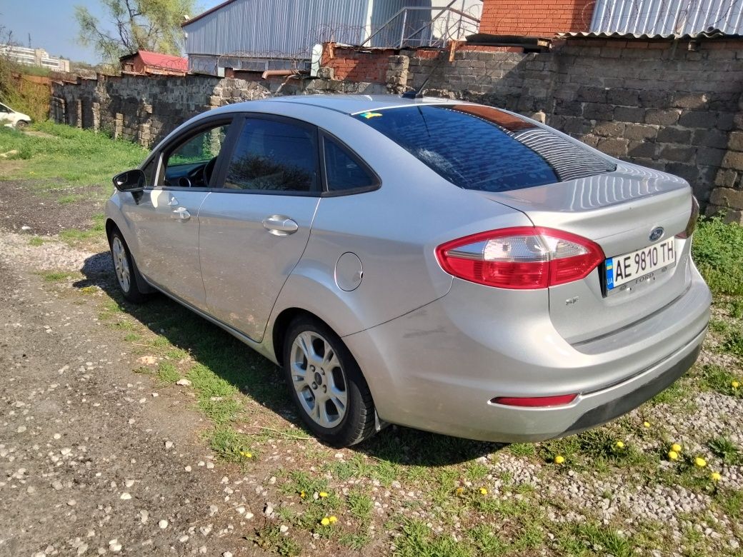 FORD FIESTA 1.6 на механике