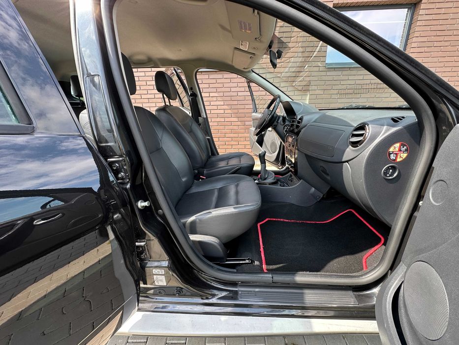 РЕНО дачія Дастер-газ бензин 2012