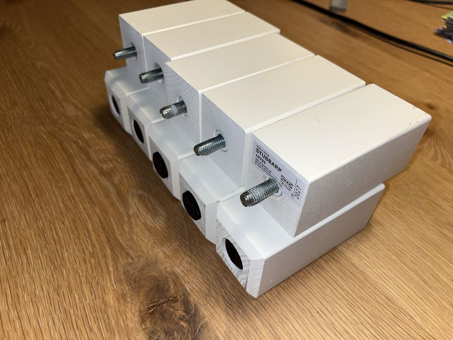 10 Pés IKEA Stubbarp brancos