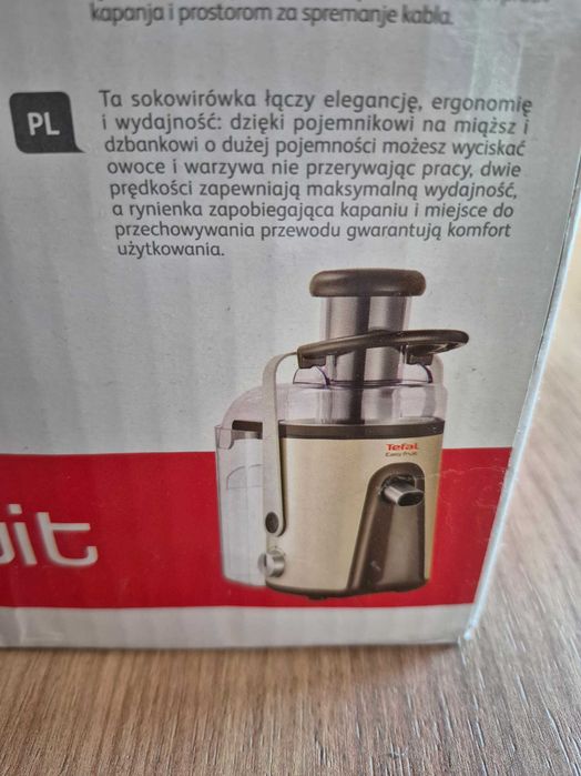 Sokowirówka TEFAL Easy Fruit model ZE58