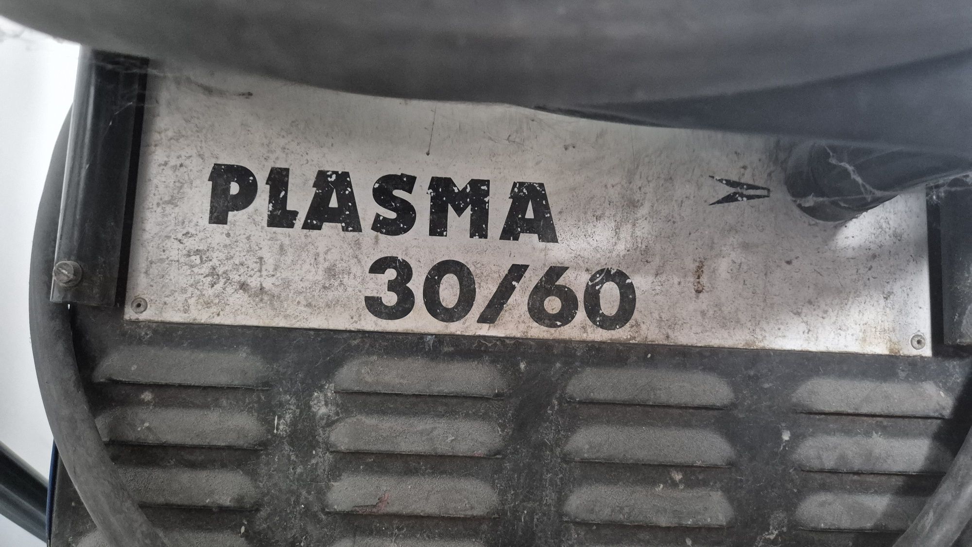 Przecinarka plazmowa 30/60 Amper