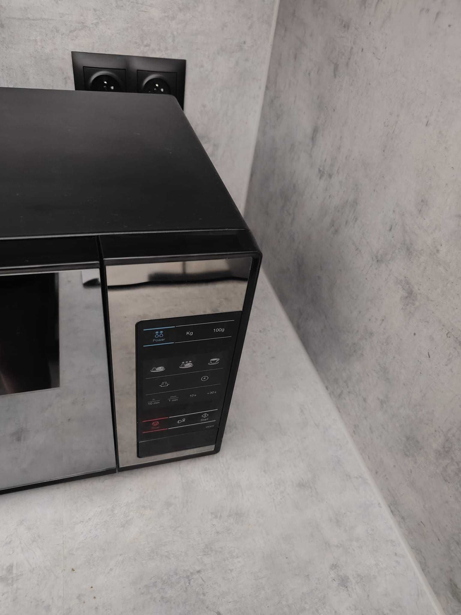 Mikrofalówka kuchenka mikrofalowa Samsung ME83X