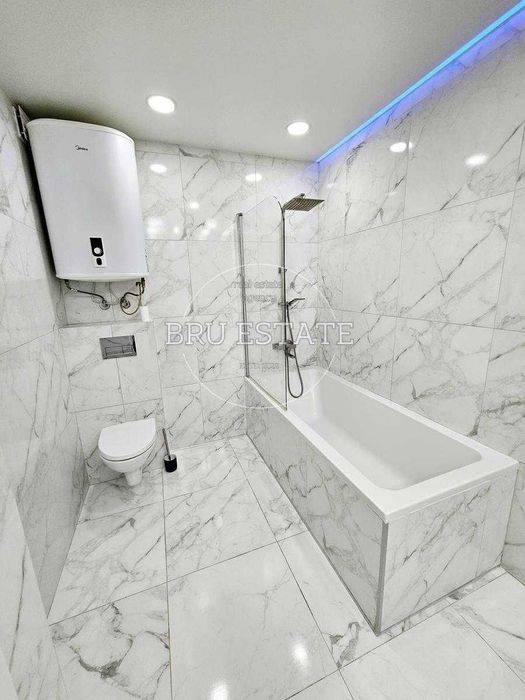 Продам 2к квартиру на Осокорках ЖК Ревуцький Харківська Позняки