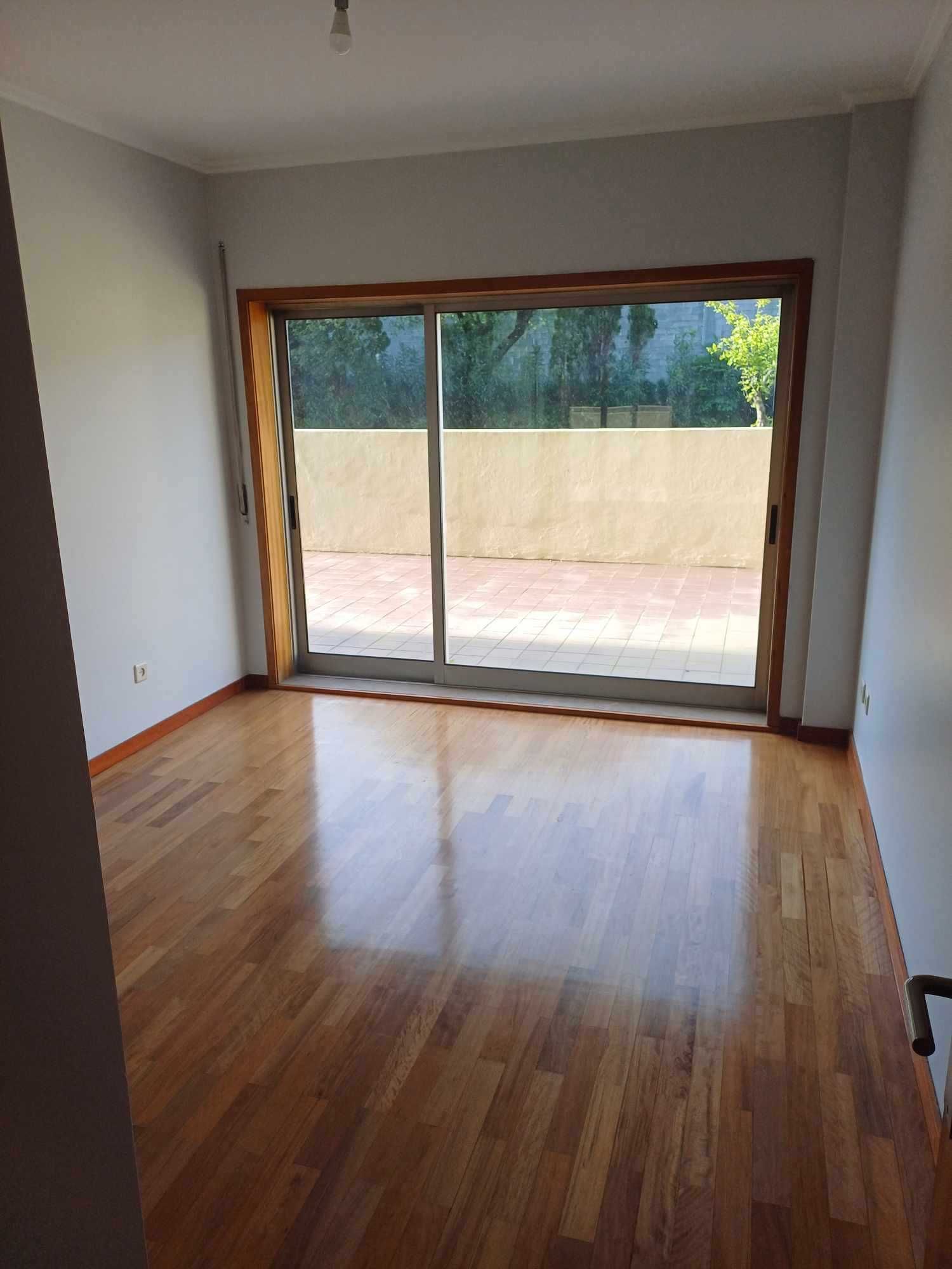 Apartamento T2+1  MAIA Zona dos Altos Condominio fechado