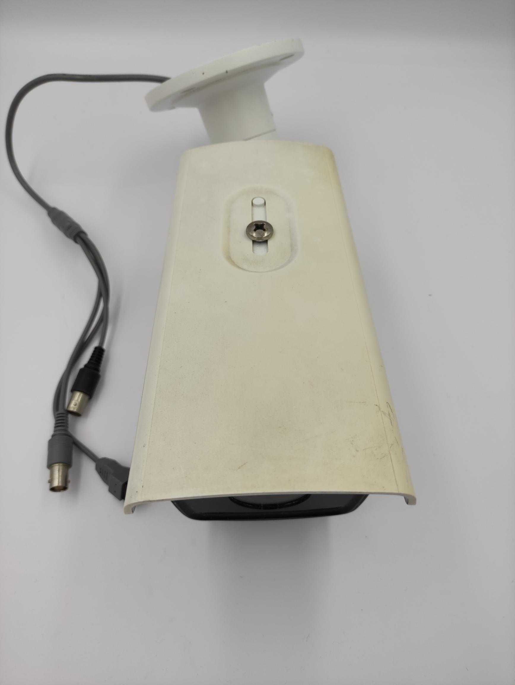 Kamera Hikvision DS-2CE16D5T-AVFIT3 | 2MP | HD-TVI | IR | IP66