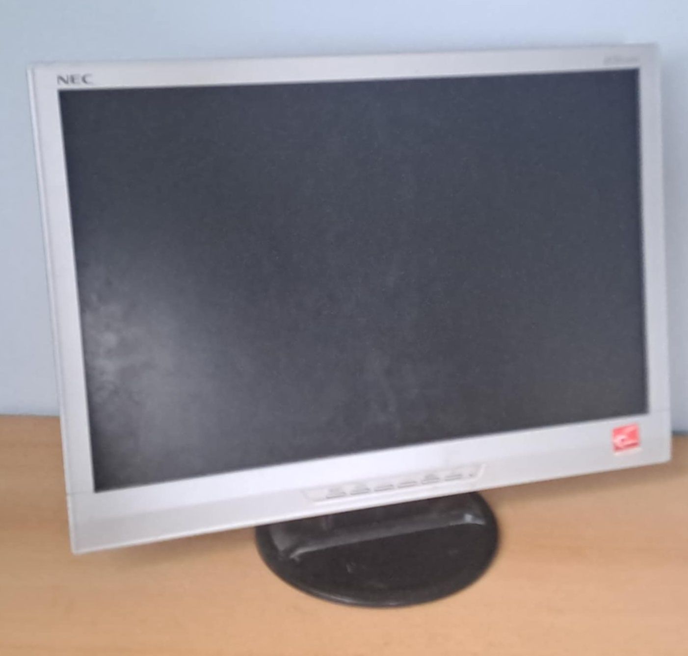 Monitor sprawny NEC