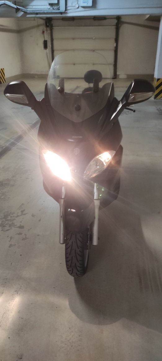 Skuter Piaggio x9 125