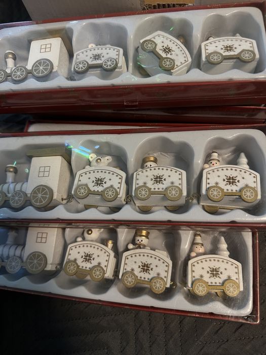 Новорічна іграшка поїзд