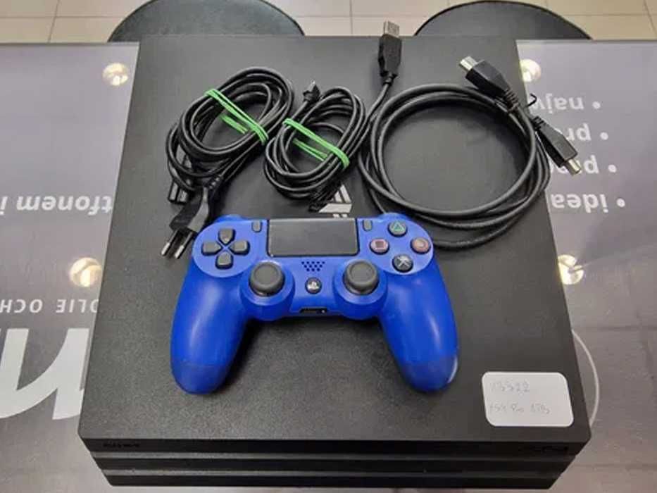 PS4 PRO/ Konsola PlayStation 4 PRO 1TB + pad + okablowanie/ czyszczona
