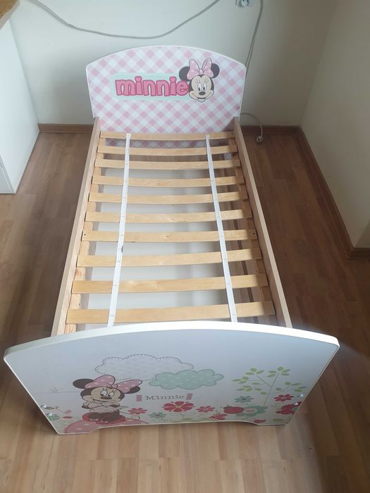 Łóżko dziecięce 140 x 70 z szufladą i barierkami bocznymi Disnay
