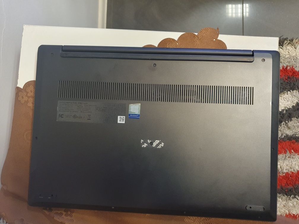 Laptop Lenovo IdeaPad S340-15IWL (81QF0002US)
 
Laptop Lenovo IdeaPad