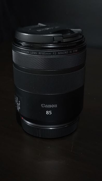 Lente Canon RF 85 mm f2 MACRO