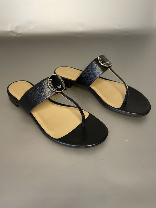 Вʼєтнамки Emporio Armani