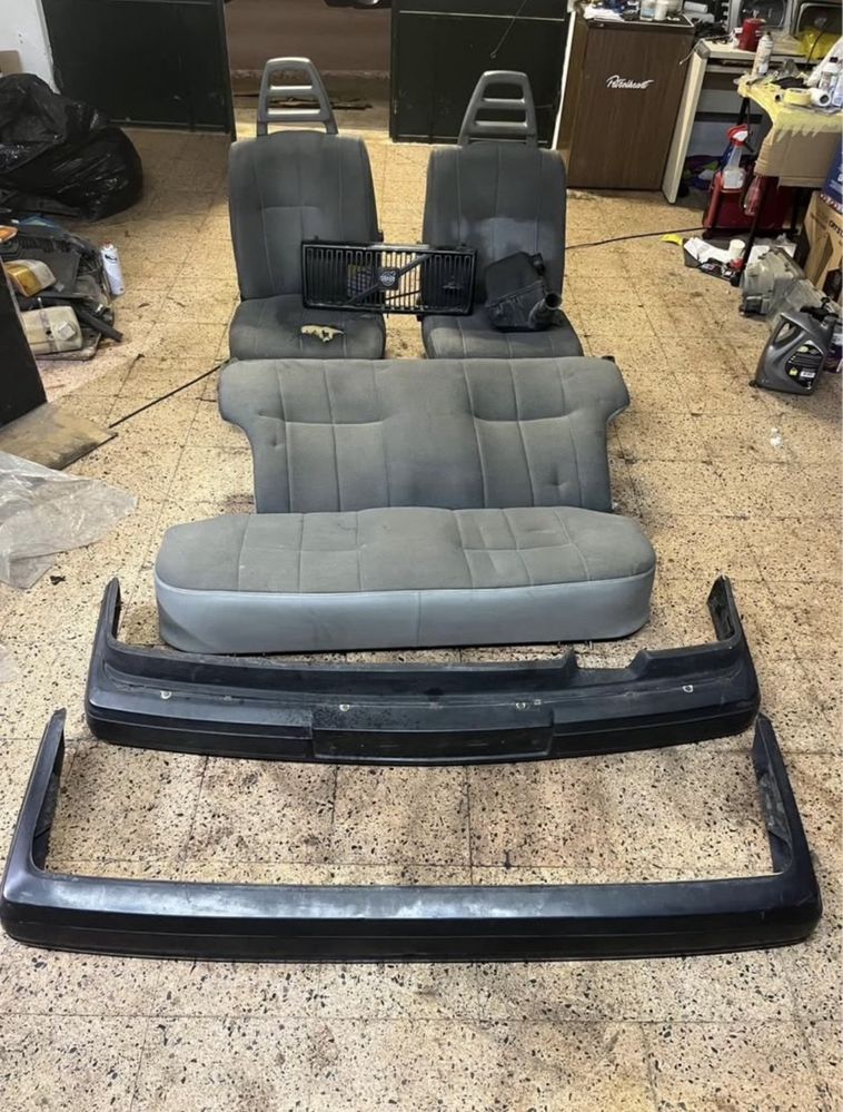 Várias peças Volvo 242/244/245