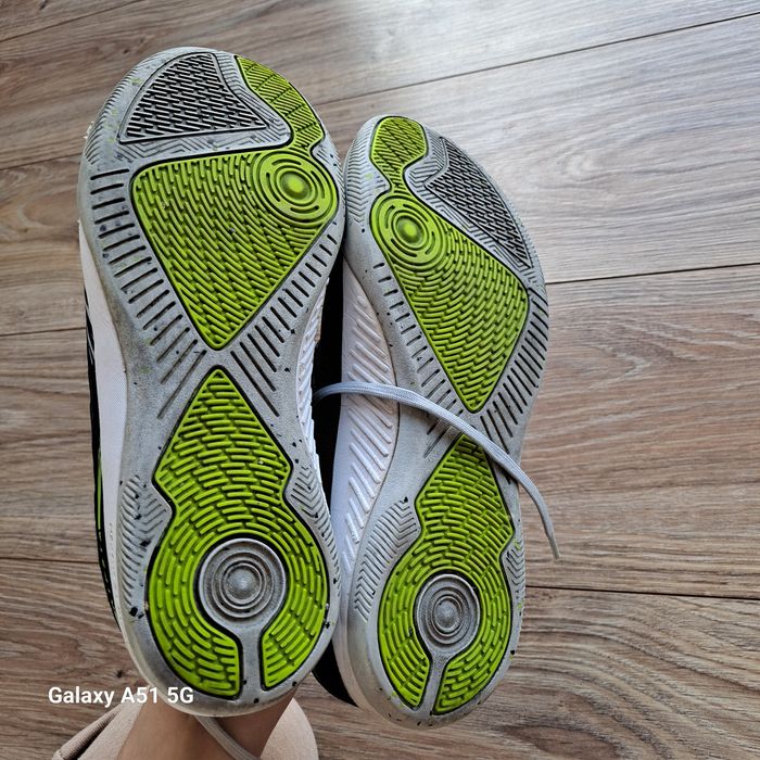 Buty sportowe halówki dla chłopca rozmiar 37 kipsta