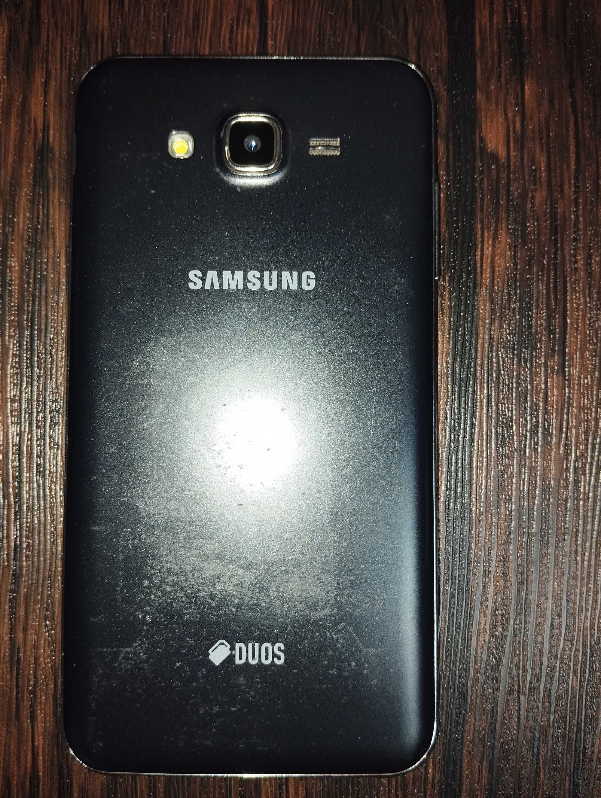 Samsung J7, телефон андроид