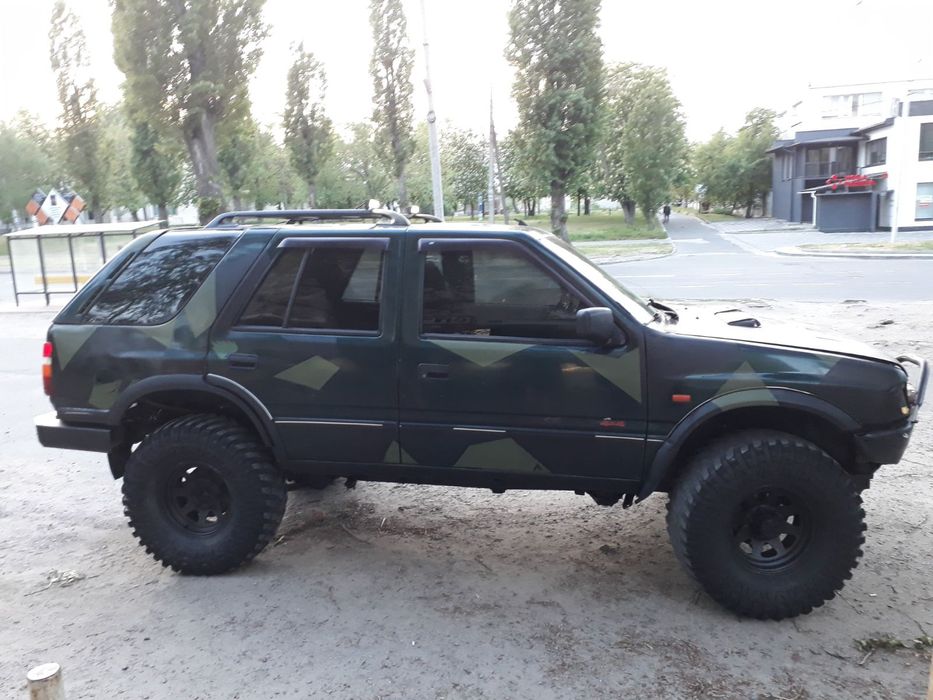 OPEL FRONTERA 4×4, 2.4 ГБО, бойова конячка