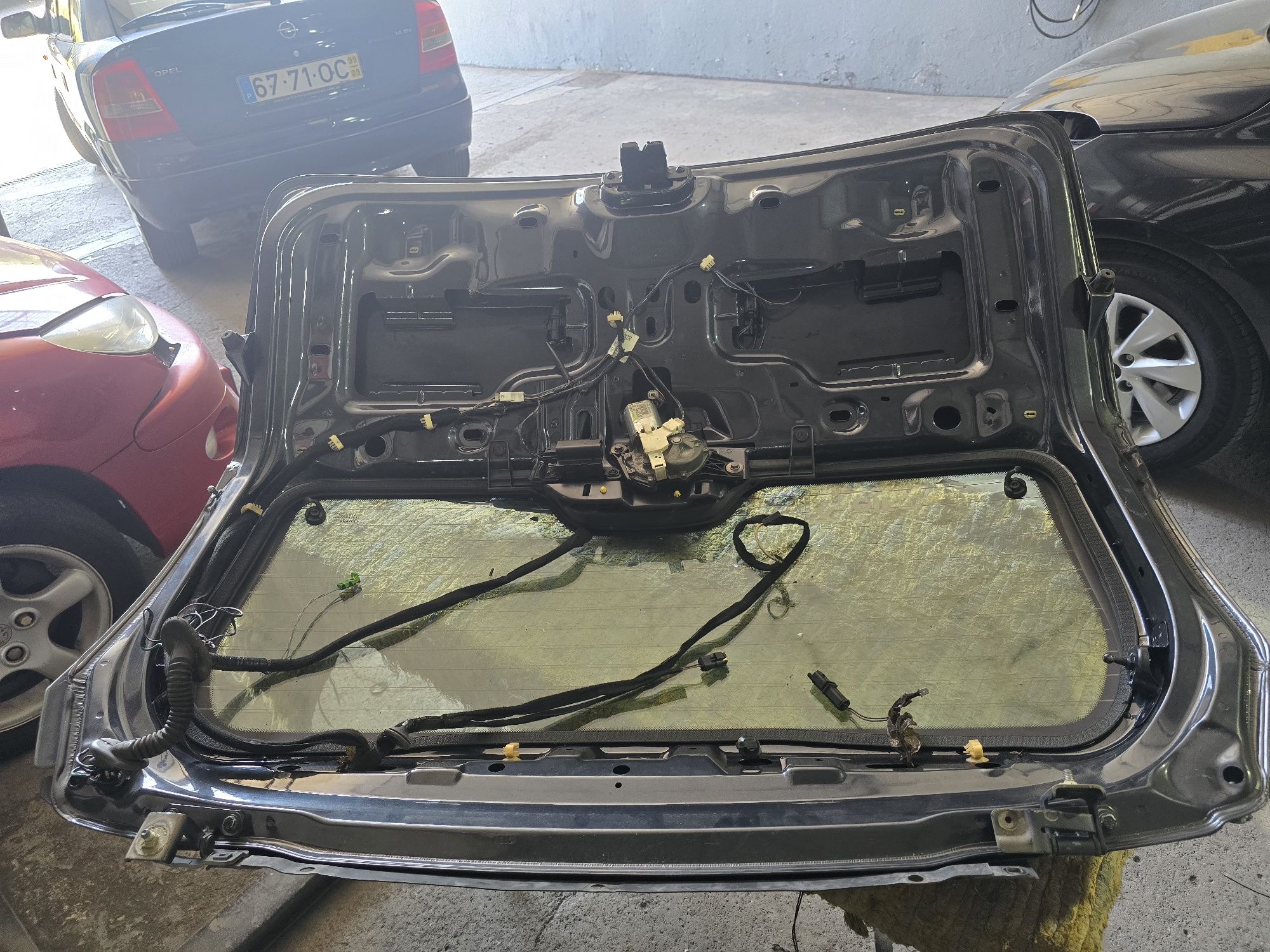 Mala traseira Renault megane 2005