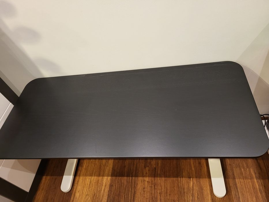 Biurko IKEA BEKANT 140x60 cm