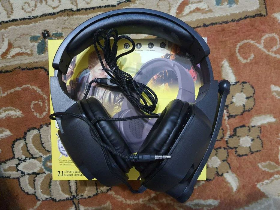 Дротові ігрові навушники CYBERPUNK G006 Pro з мікрофоном, 82