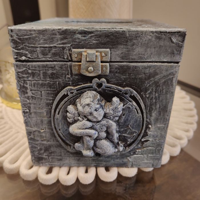 Chustecznik ręcznie robiony