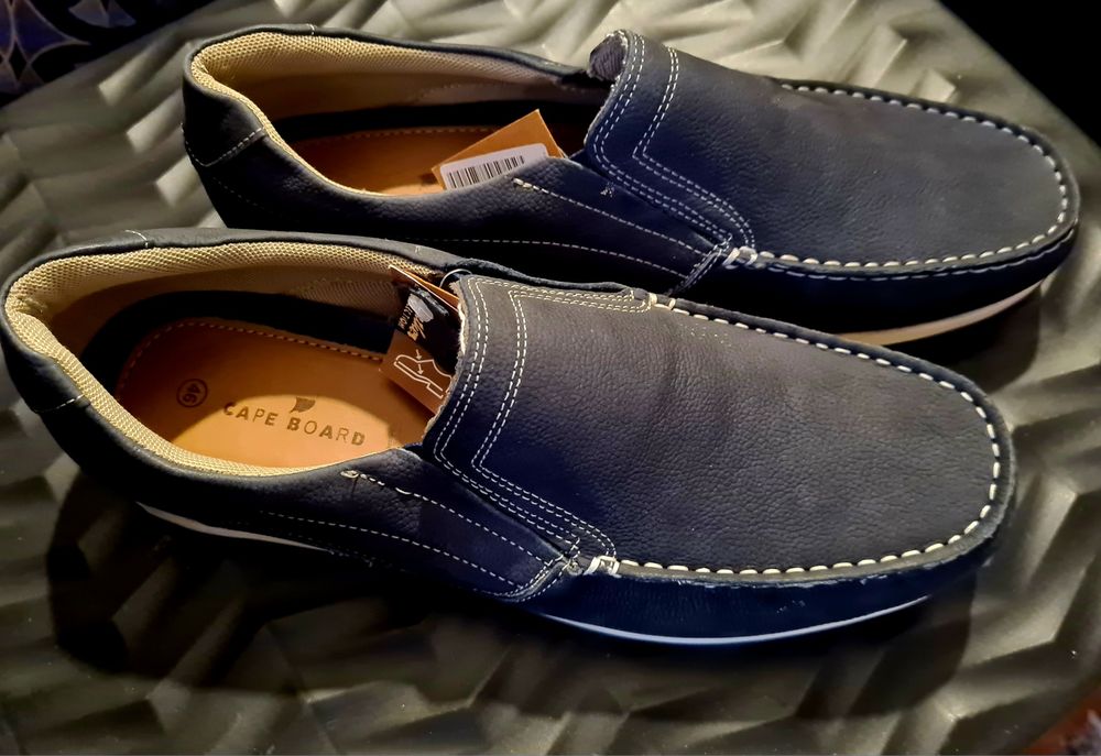 Sapatos  novos   pele natural n 45 -45.5