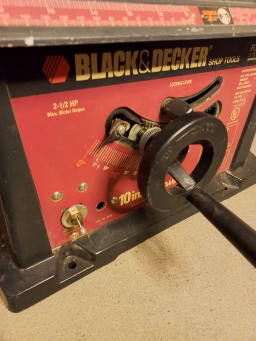 Piła stołowa Black & Decker
