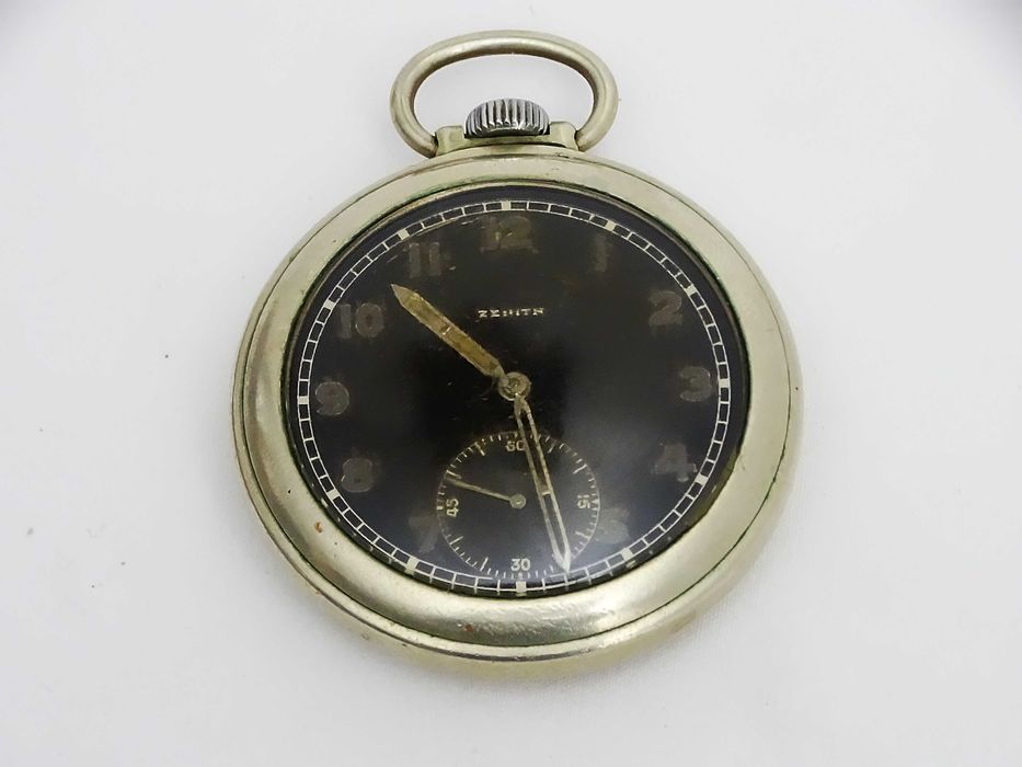 ZENITH – wojskowy zegarek kieszonkowy z nakręcanym mechanizmem