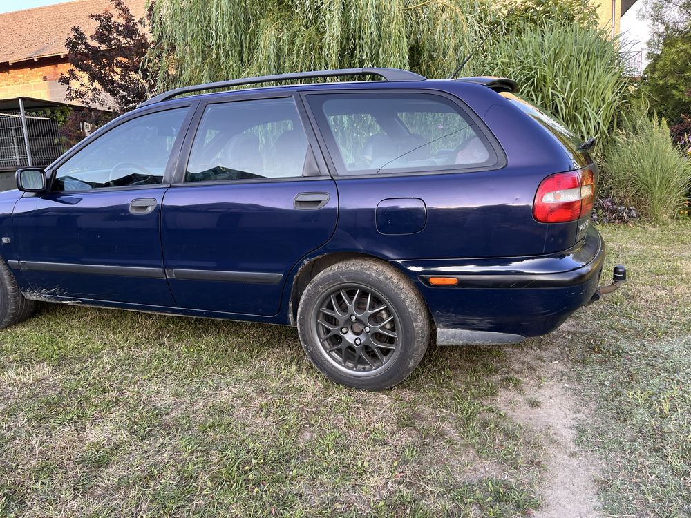 Volvo v40 benzyna+gaz, hak, klima, brak PT