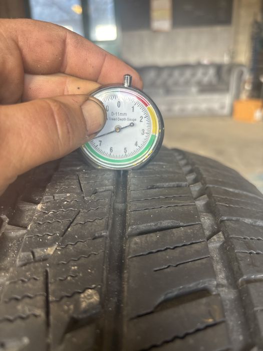 215/60/17c toyo zimowe