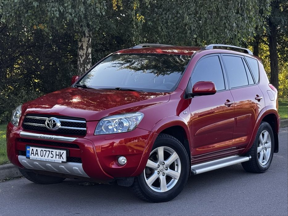 Toyota Rav 4  не фарбована