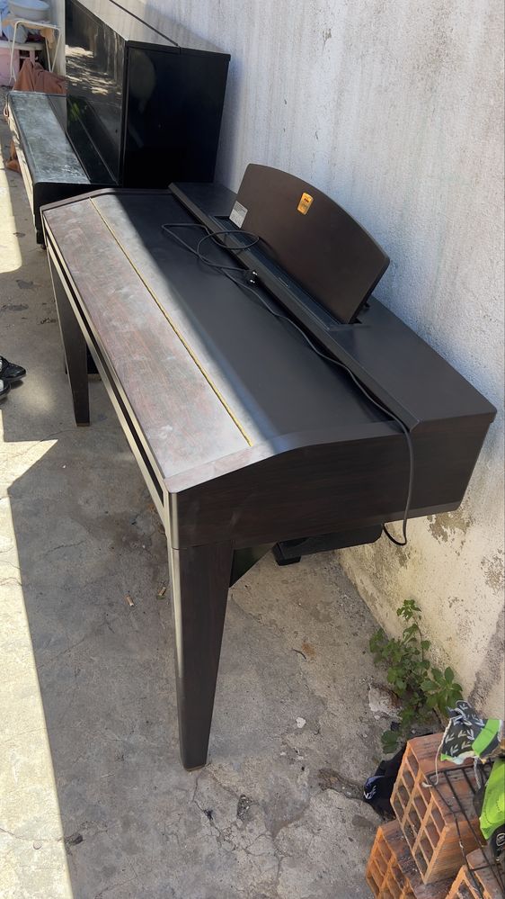 Clavinova Yamaha CVP 505