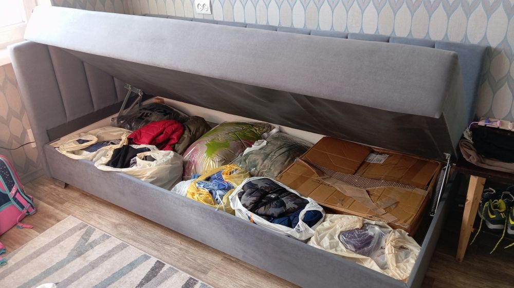 Ліжко кутове односпальне