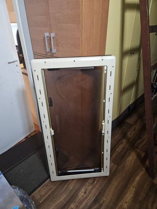 Okna kamper, przyczepa DOMETIC SEITZ