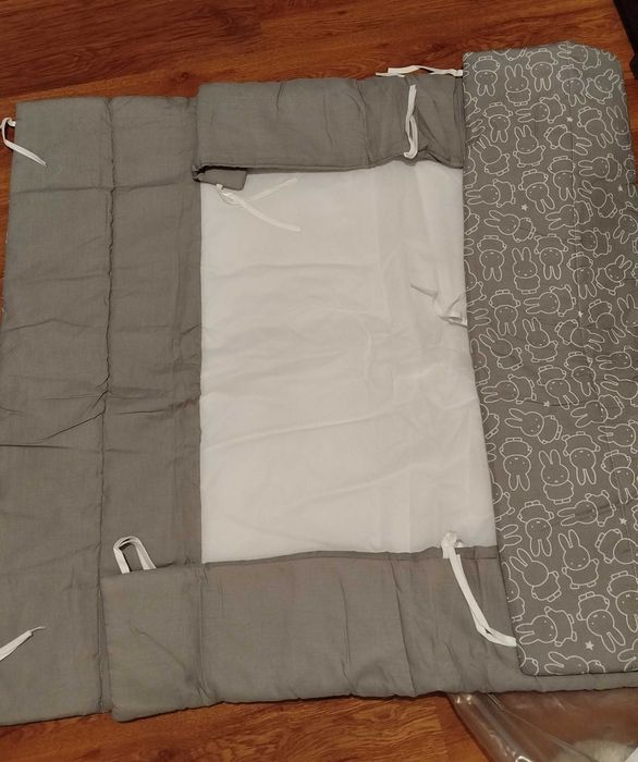 Uniwersalna wkładka do kojca dzieciecego