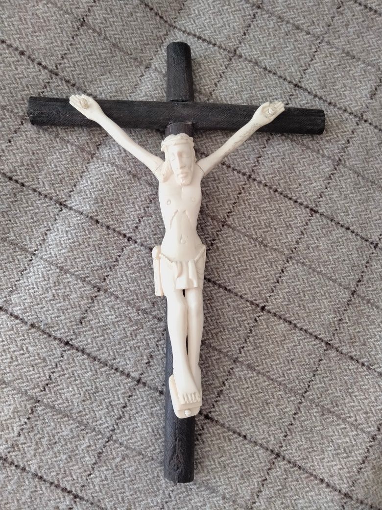 Crucifixo antigo