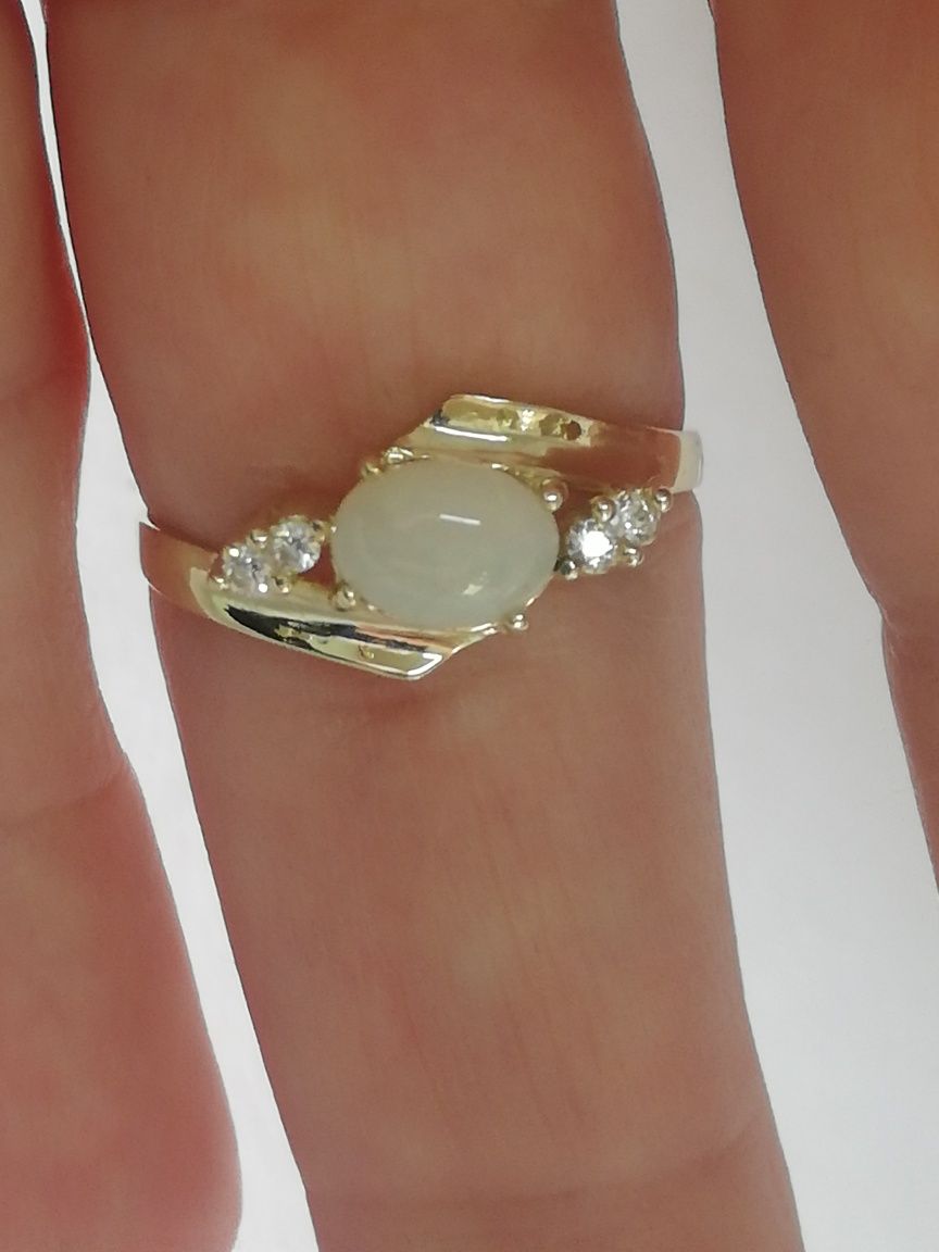 WŁOSKI złoty pierścionek z opalem australijskim Śliczny