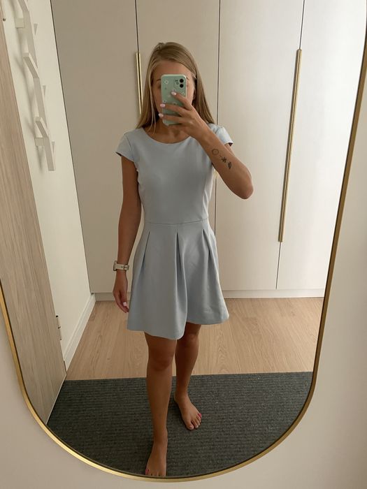 Niebieska sukienka Reserved S