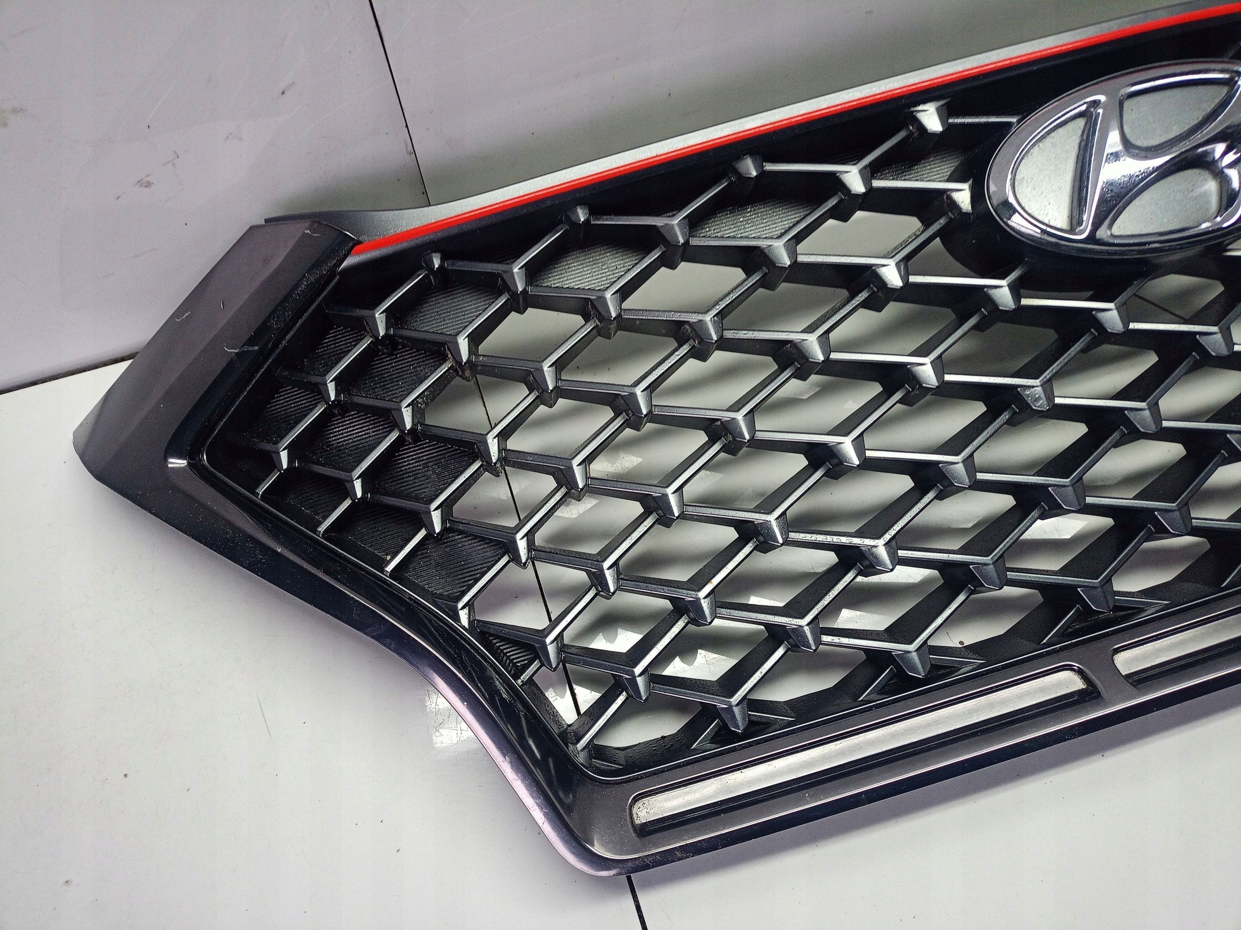 Hyundai tucson TL 2020 maskownica / grill / atrapa górna chłodnicy