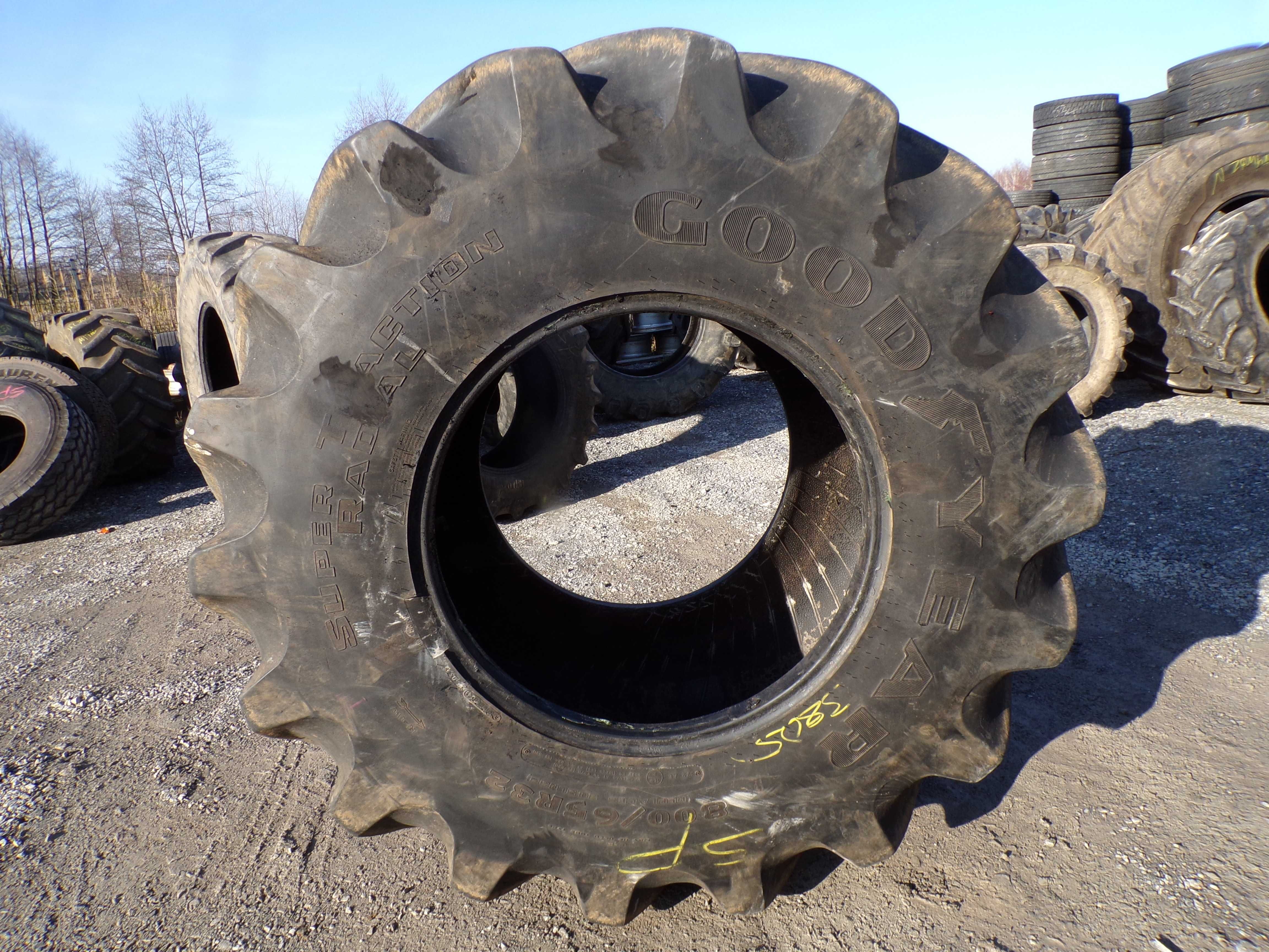 opona 800/65R32 30.5R32 Goodyear Super Tractor (3100 netto)