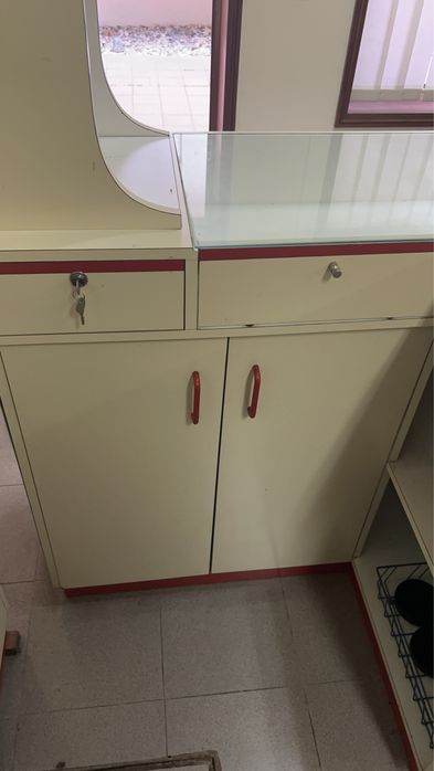 Mobilia de salao de cabelereiro