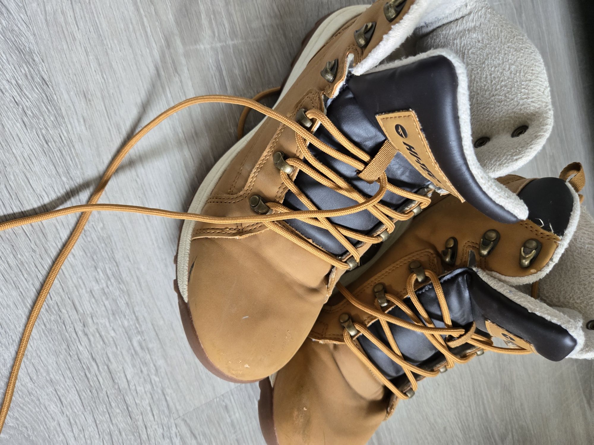 Buty używane 42 wyprzedaż