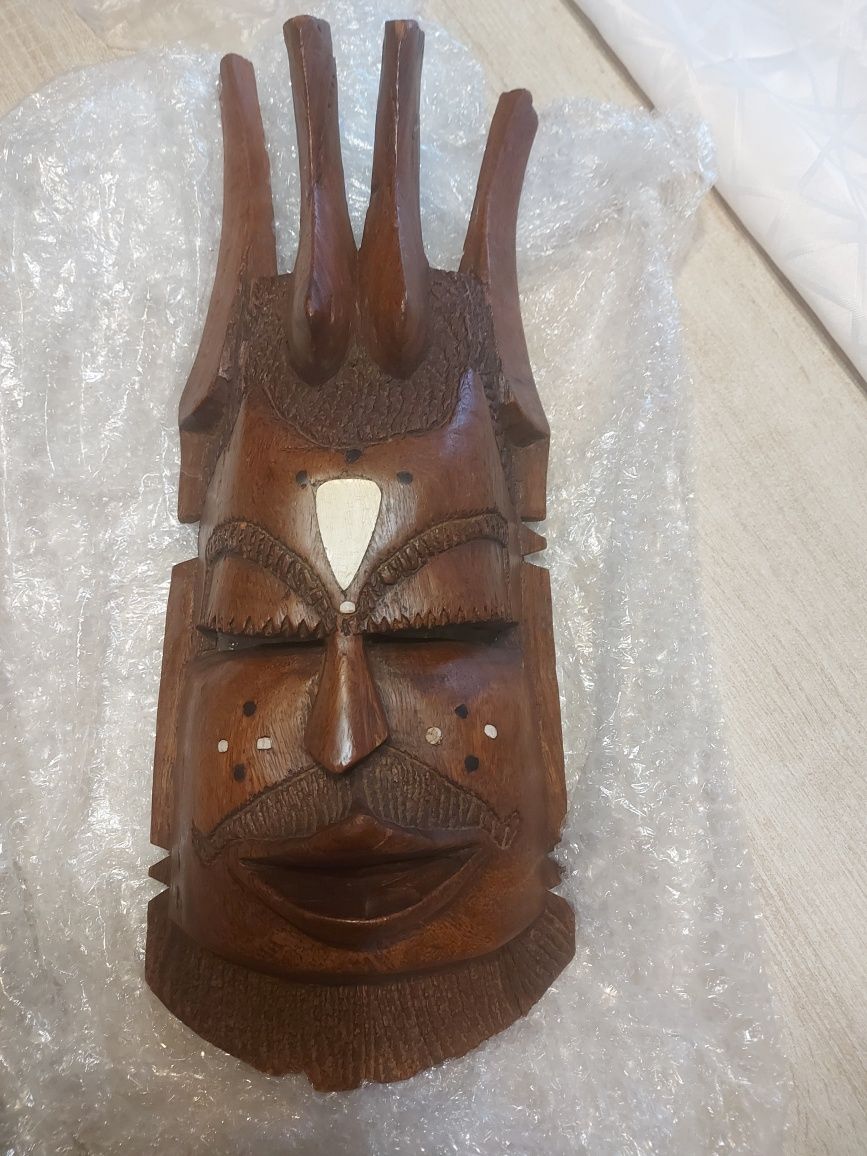 Oreginalna maska Afrykańska ręcznie robiona